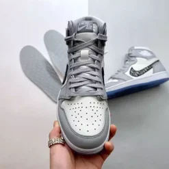 DIOR AIR JORDAN 1 RETRO HIGH SNEAKER – I071